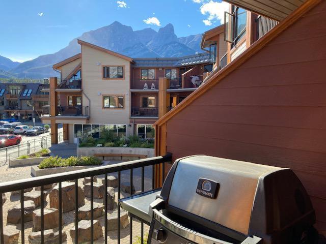 Beautiful Peak Vista - 2Br W Stunning Mt Views Villa Canmore Ngoại thất bức ảnh